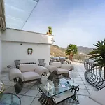 Bellavista House