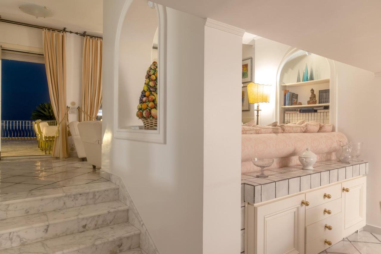 Bellavista House